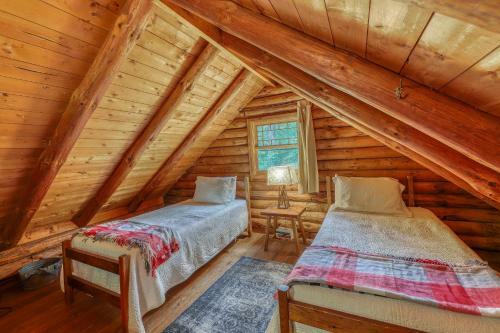 Log Cabin Living