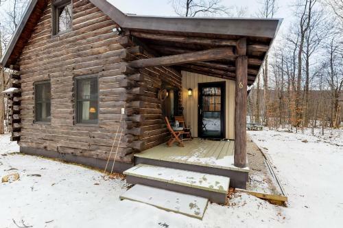 Log Cabin Living