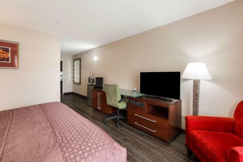Hotel Rodeway Inn & Suites - Poconos