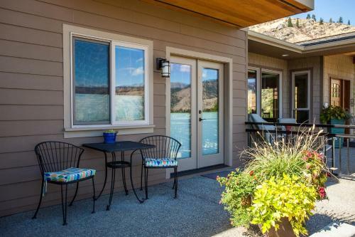 Bed & Breakfast Cascade Valley Inn