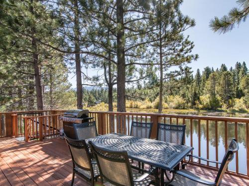 Tahoe Keys Home On Lagoon