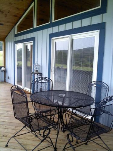 Morning Mist Cabin