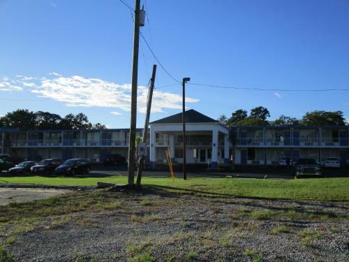 Hotel Motel 6 West Columbia Airport