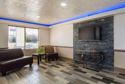 Hotel Motel 6 West Columbia Airport