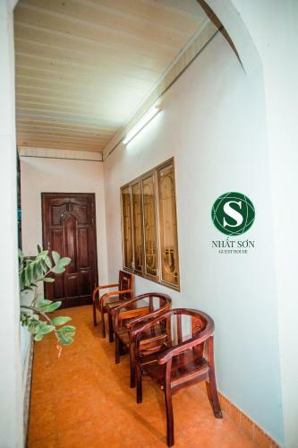 Bed & Breakfast Nhat Son Guesthouse