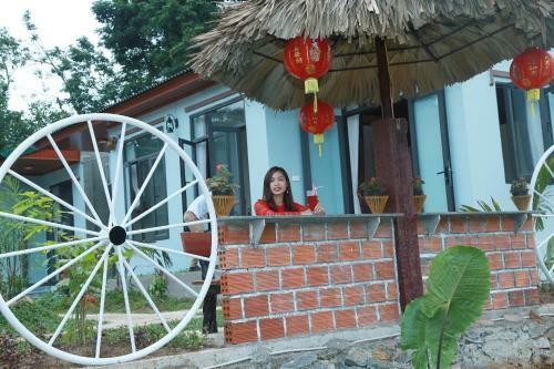 Son River House