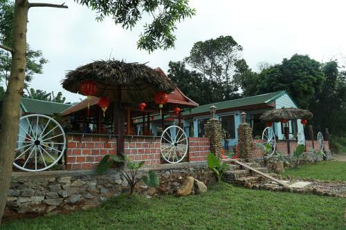 Son River House