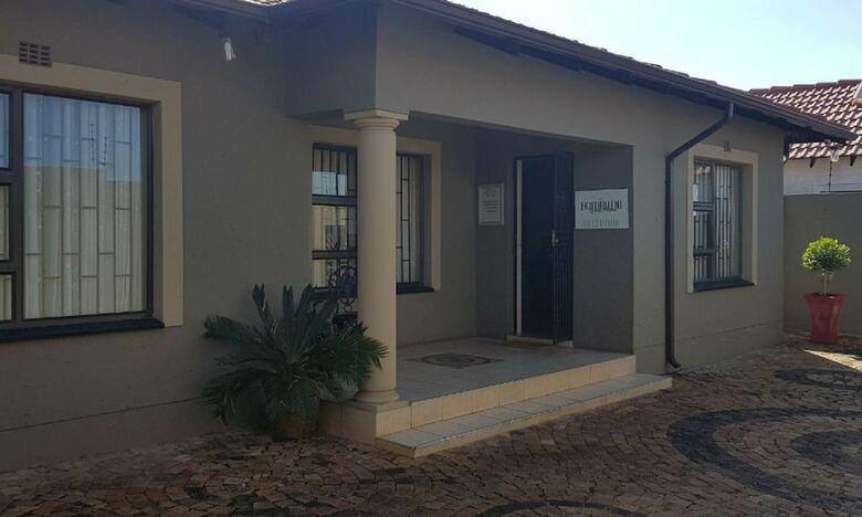 Hostal Ekuthuleni Guest House Vosloorus