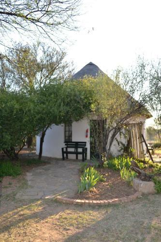 Hostal Plover Cottages