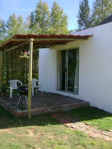 Hostal Plover Cottages
