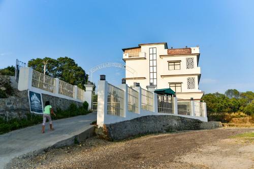 Hotel Charekh Food & Forest
