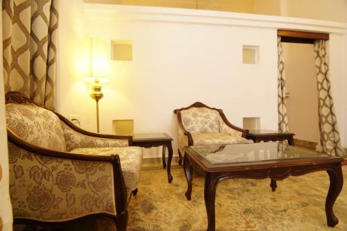 Hotel Mpt Karnikar Bungalow, Pachmarhi
