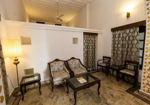 Hotel Mpt Karnikar Bungalow, Pachmarhi