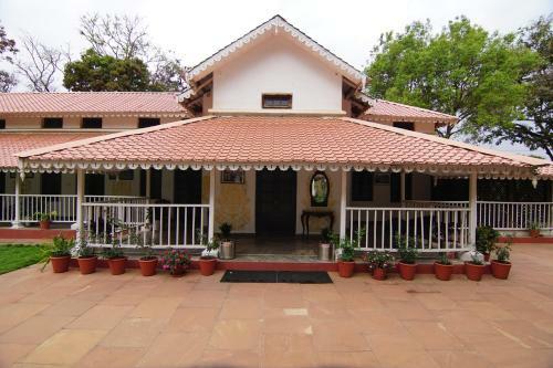Hotel Mpt Karnikar Bungalow, Pachmarhi