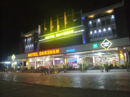 Hotel Darshan And Guest House