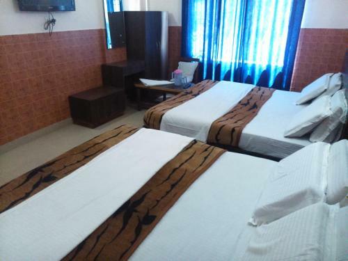 Hotel Today, Katra