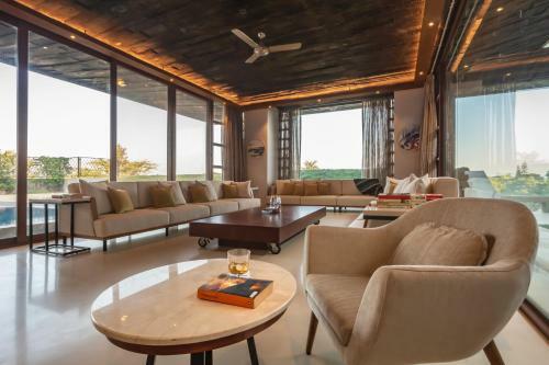 Villa Saffronstays Orion, Khandala