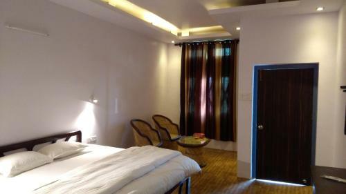 Hotel Him Darshan Vatika