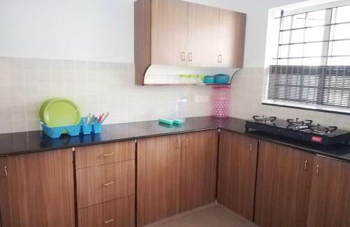 Honey Bee Serviced Apartments Trivandrum
