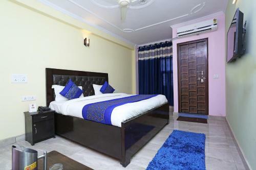 Hotel Oyo 11504 N D Star Residency