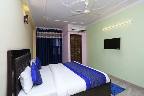 Hotel Oyo 11504 N D Star Residency