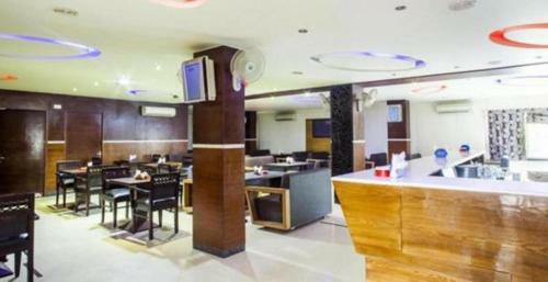 Hotel Simran Pride, Raipur