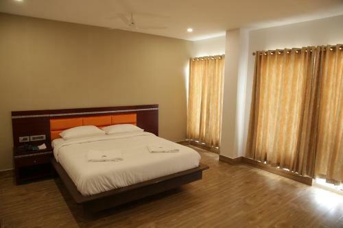 Hotel Shanthi Inn Grand