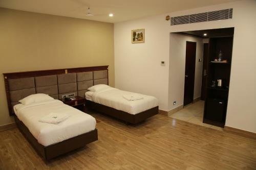 Hotel Shanthi Inn Grand