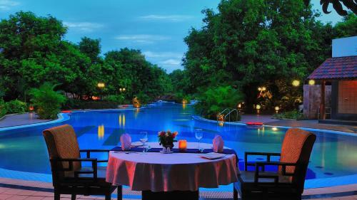 Hotel Madhubhan Resort & Spa