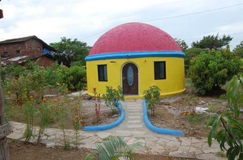 Room Stay -yellow House Beach