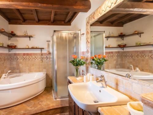 Borgo Carige Villa Sleeps 8 Pool Wifi