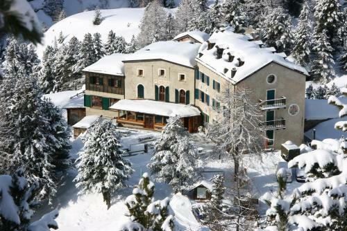 Hotel Rifugio Forni