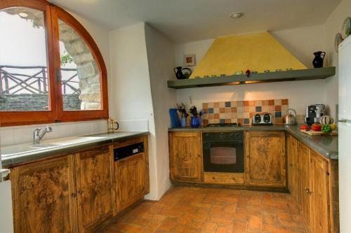 Castello Villa Sleeps 8 Pool Wifi