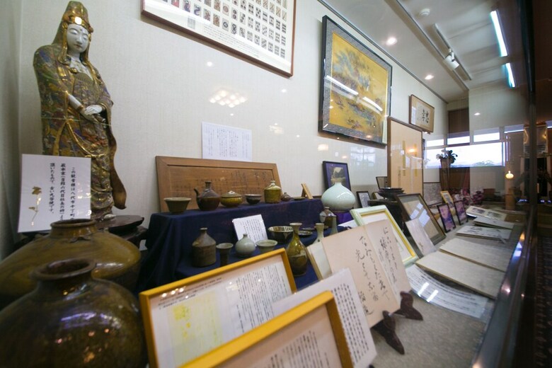 Hitoyoshi Onsen Nabeyahonkan