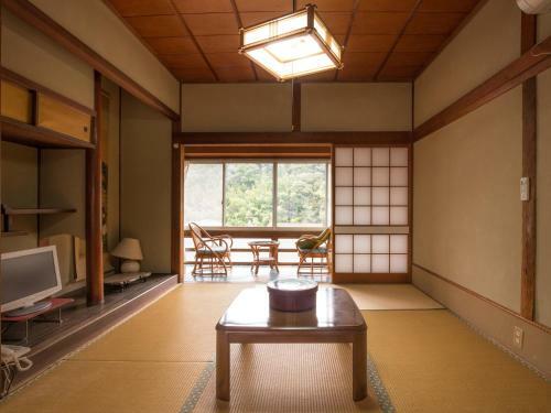 Izumiya Ryokan