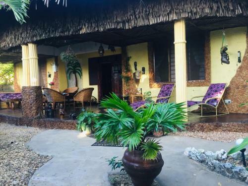 Hostal Villa Bahati Oasis Sun Dream