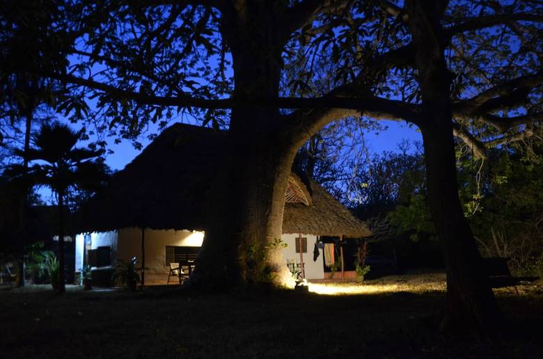 Hostal Diani House