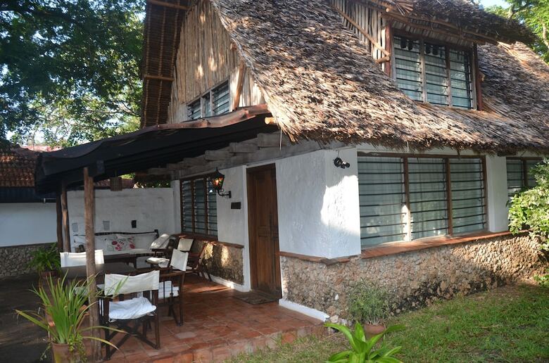 Hostal Diani House