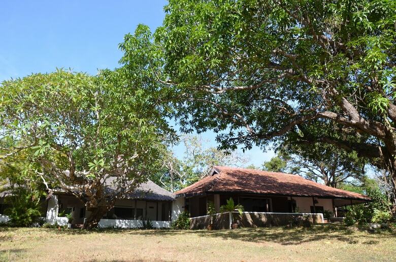 Hostal Diani House