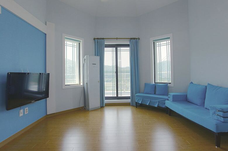 Forest Of Color Pension