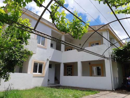Apartments Toma?evi?