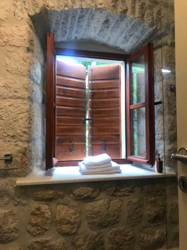 Villa Stone House 264