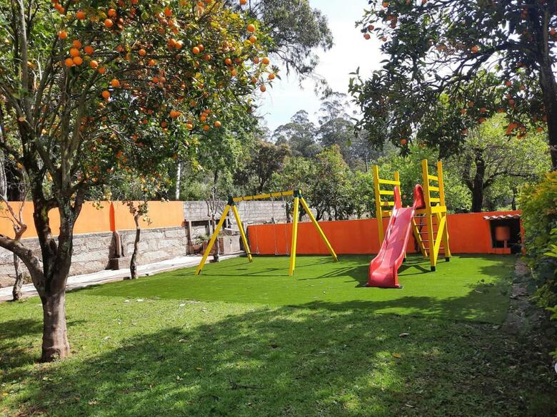 Hostal Metro Vilar Suites & Villas