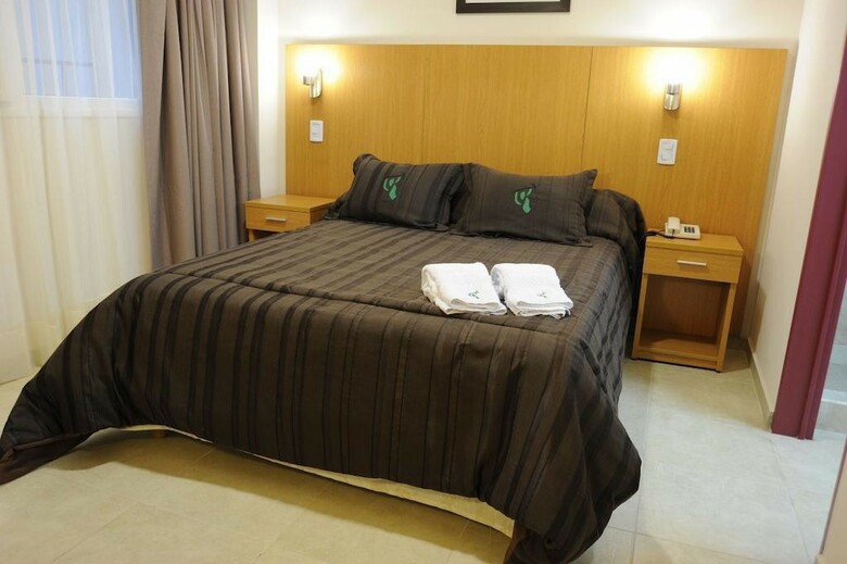 Hotel Osam