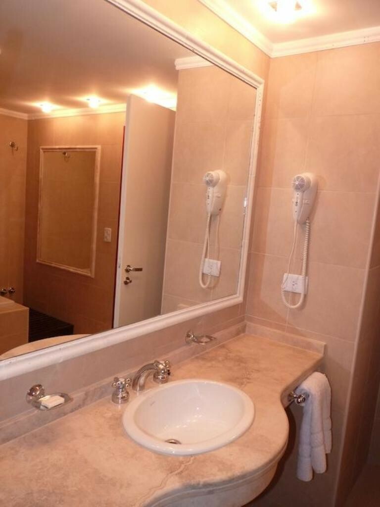 Hotel Osam