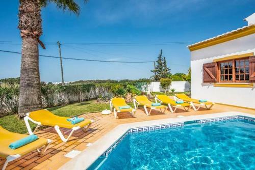 Salgados Villa Sleeps 8 Pool Air Con Wifi