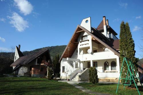 Bed & Breakfast Castelul De Smarald