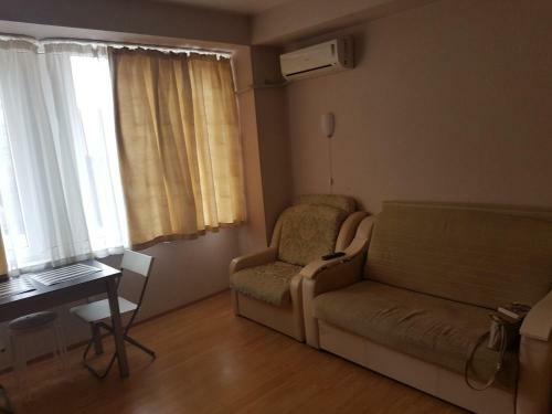 Studio Apartment On Lysaya Gora