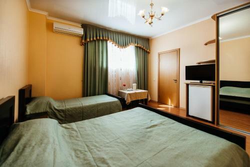 Chernoe More Hotel