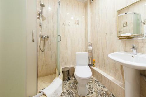 Hotel 7 Dorog
